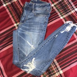 American Eagle Ripped Hi-rise Jegging